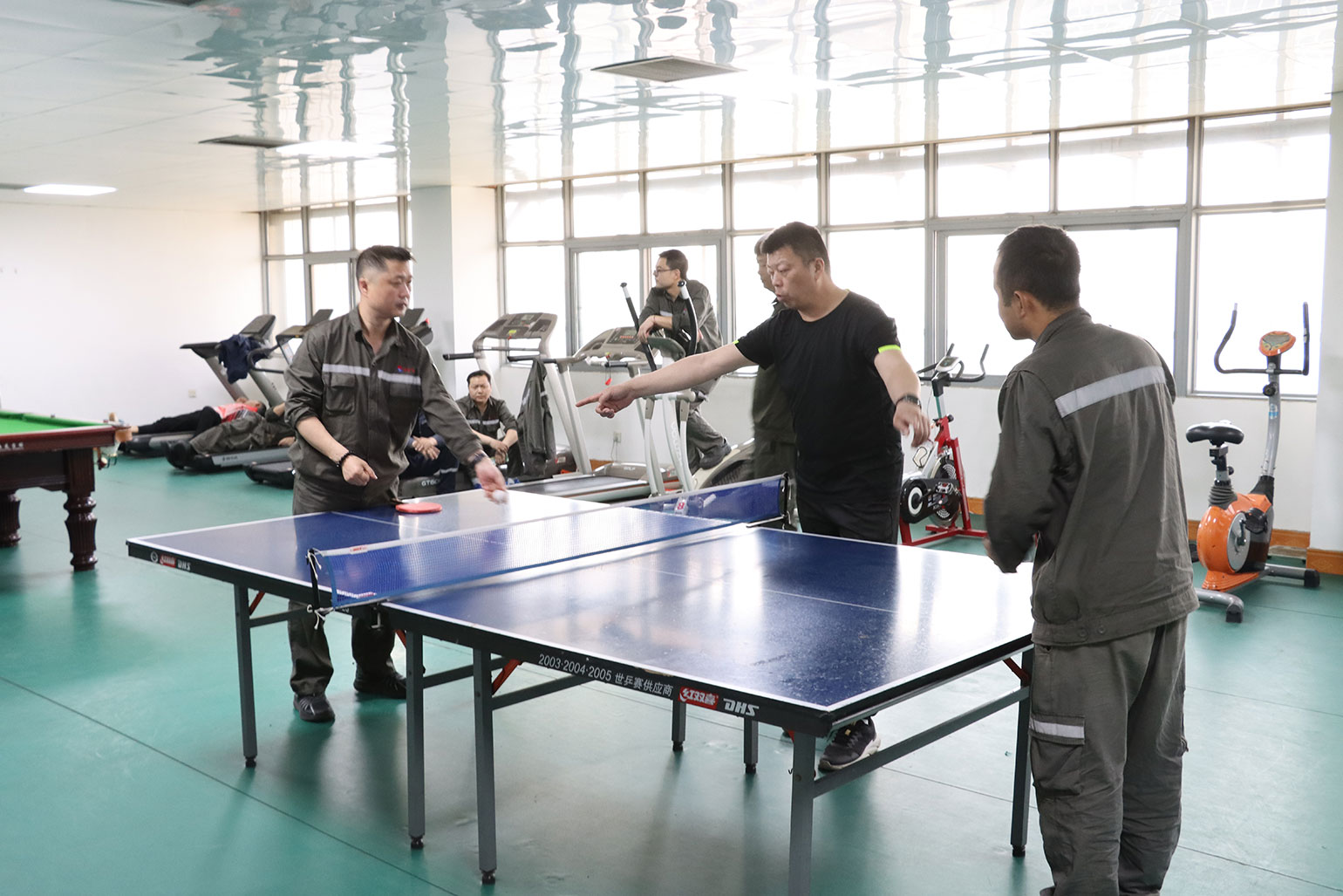 慶五一員工運動會：乒乓球賽