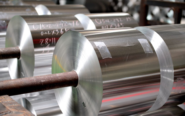 1060鋁箔卷被廣泛用于新能源汽車動力電池軟連接中 1060鋁箔卷被廣泛用于新能源汽車動力電池軟連接中